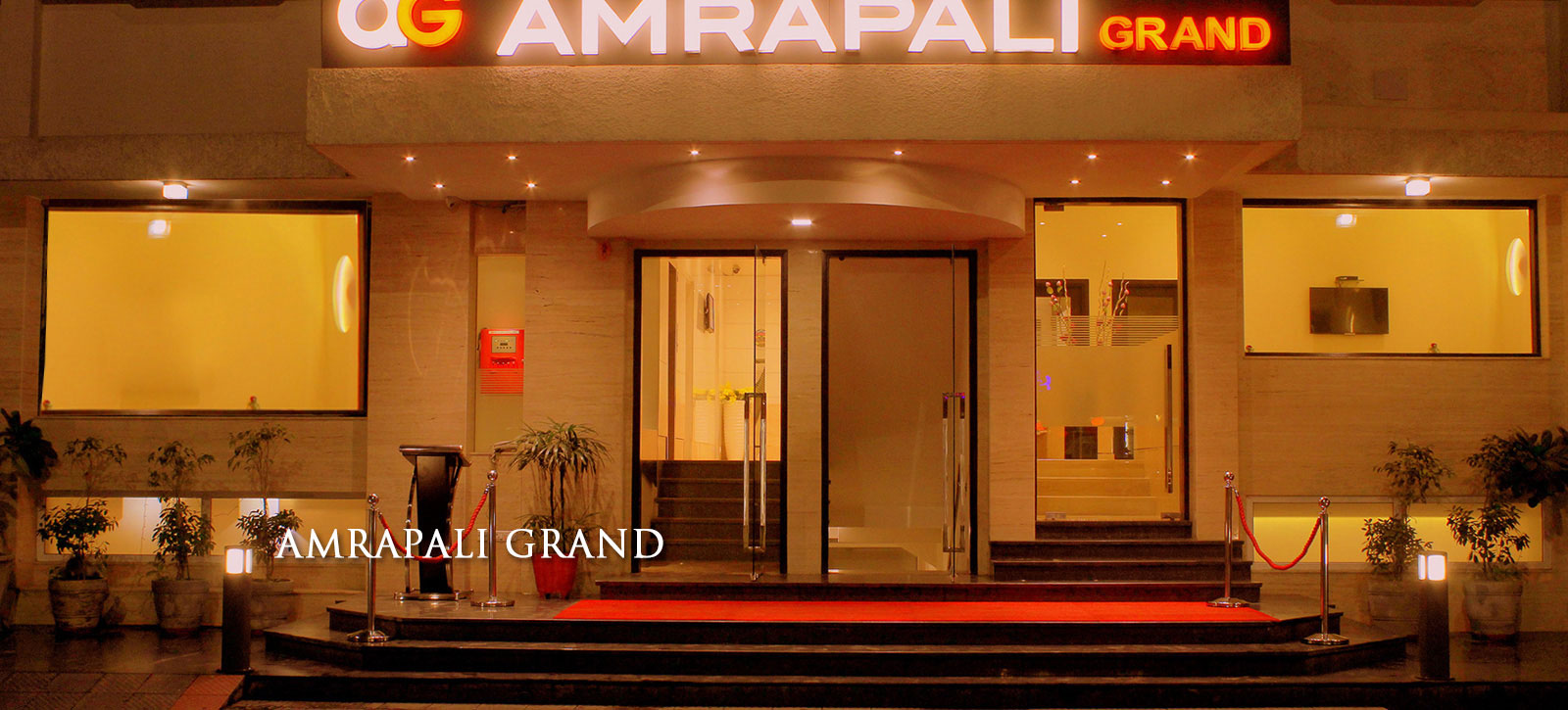 Amrapali Hotel near Karol Bagh